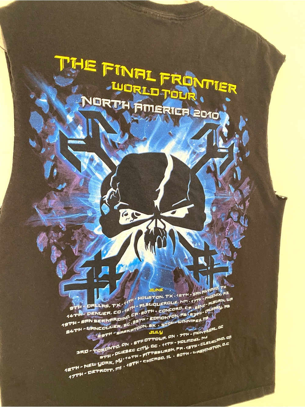 Iron Maiden L Final Frontier 2010 North America Tour Shirt Muscle Tee - Picture 5 of 5